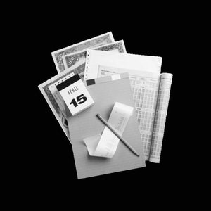 美女露出内裤来让男人摸
