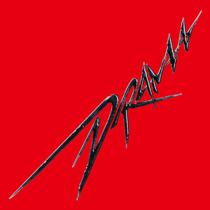 美女露出内裤来让男人摸
